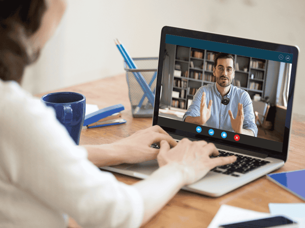 Best Wireless Lavalier Microphone: Systems, Tips, and FAQs
