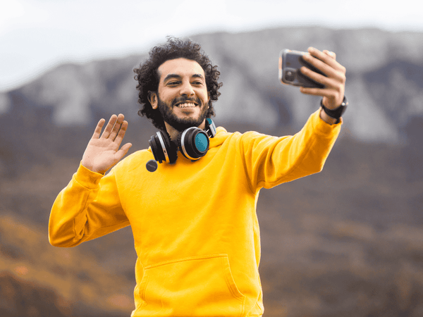 Get to Know More About the History of Lavalier Mics & Their Evolution