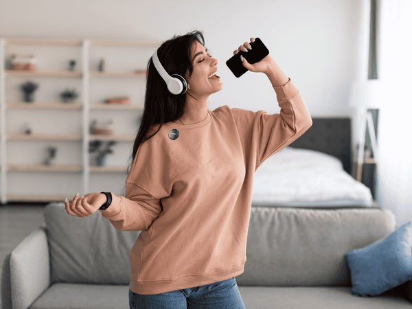 Best Practices for Wireless Microphone & Lavalier Mic Placement