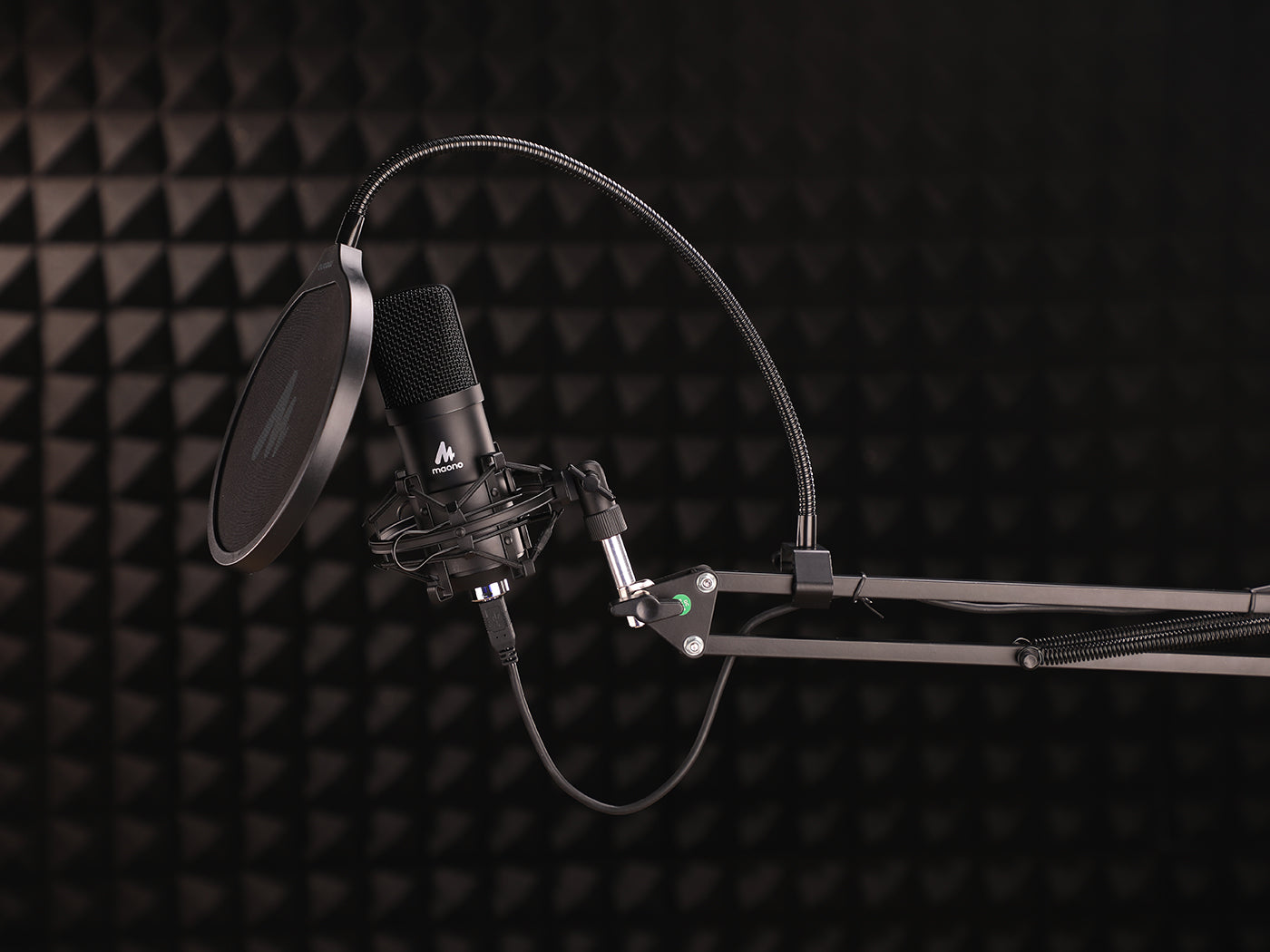 Maono A04 --Best USB microphone for vocals