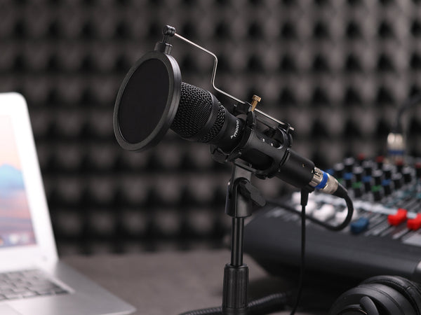 Best Microphones for Live Singing: Top Picks, Tips & FAQs