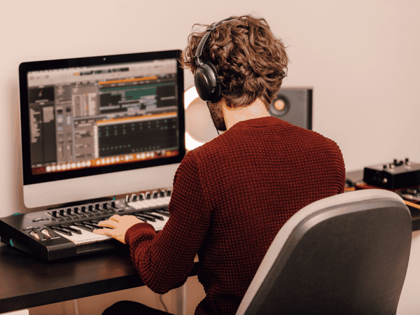 Your Guide to Audio Interface: Use Cases, Brands & Tips for Users