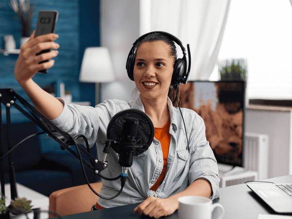 XLR Podcasting Microphone Guide: Best Picks for Podcasting & Singing