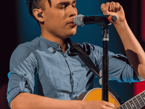 Best Wireless Microphone Tips for Worship Leaders & Music Ministry