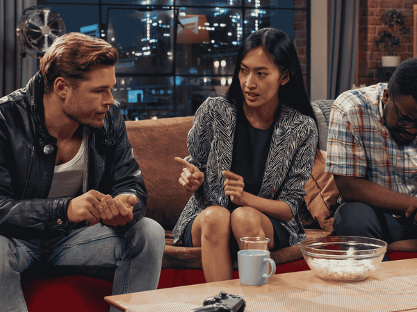 Different Types of Podcasts & Choosing a Wireless Microphone Guide