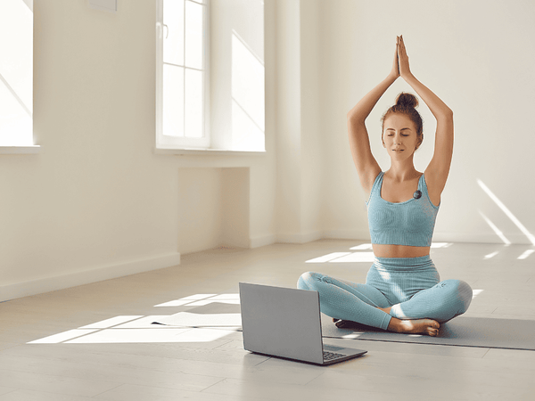 How to Start a Fitness Vlog & Pick the Best Wireless Microphone