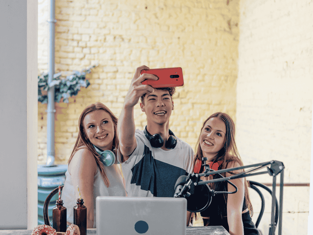 Turn Podcasts into Scroll-Stopping Facebook Reels Easily using the right podcast equipment bundle