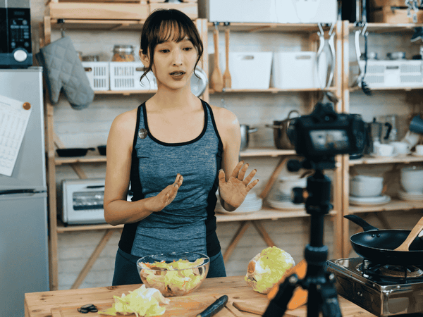 Level Up Cooking Vlogs with the Best Wireless Mic Setup