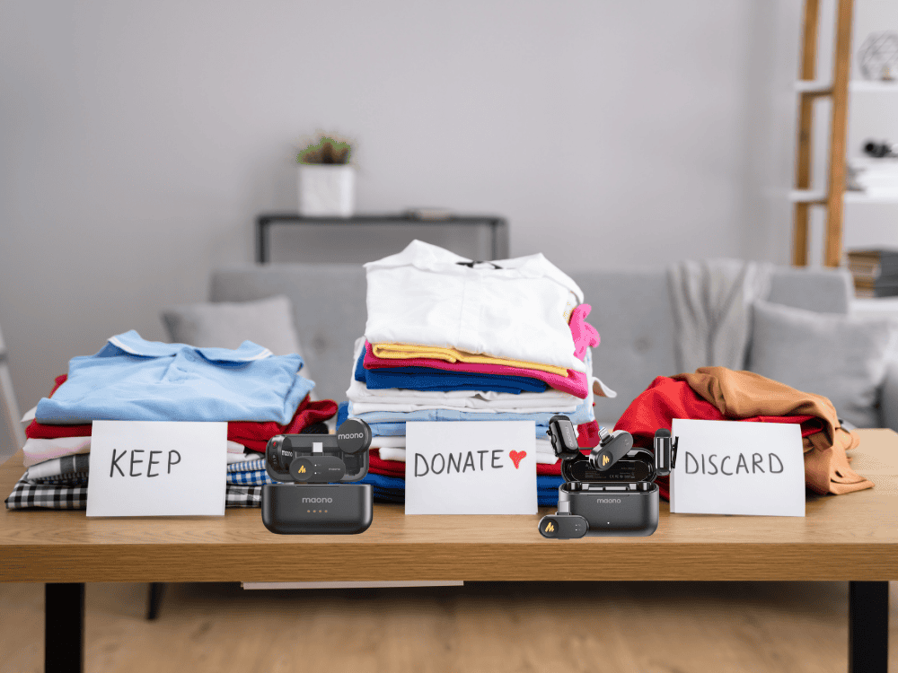 Master Minimalism: Declutter, Simplify & Share with a Mic