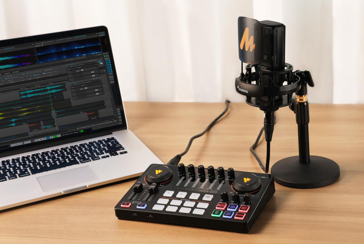 Podcasting and Streaming Just Get a Whole Lot Simpler With the Maonocaster E2 Audio Interface