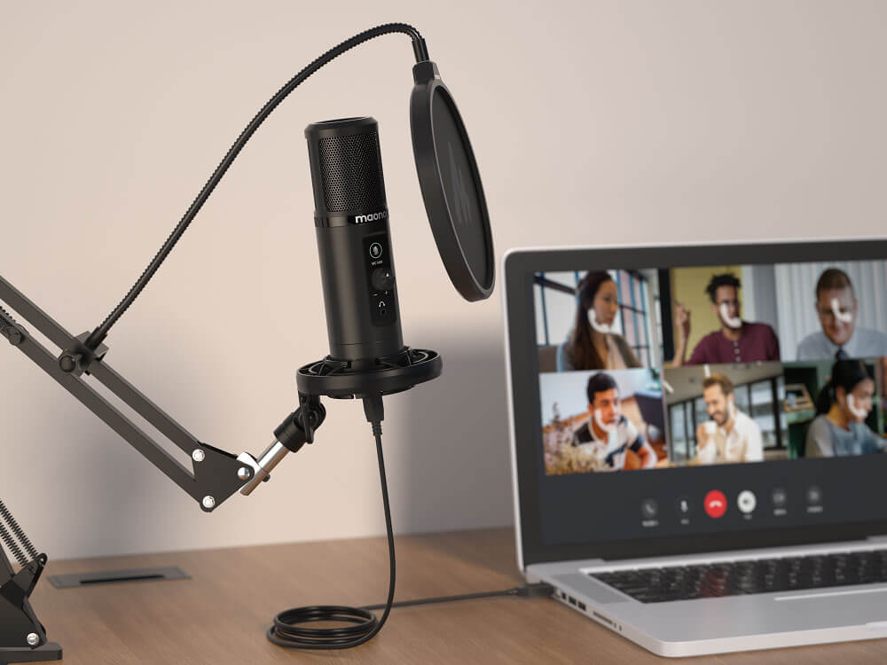 Maono USB microphone connected using the Maono microphone software link