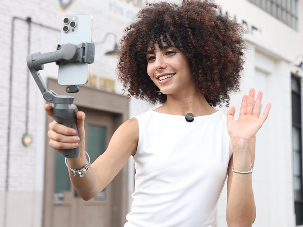 Wired vs Wireless Mics: Which Is Best for Your Podcast Setup?