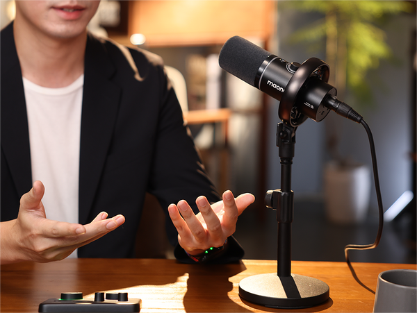 How to Run an Advice Podcast Using the Maono PD200W: A Complete Guide to Engaging Listener & A and Live Calls