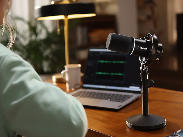 The Ultimate Podcast Mic: Why Creators Choose the Maono PD200W