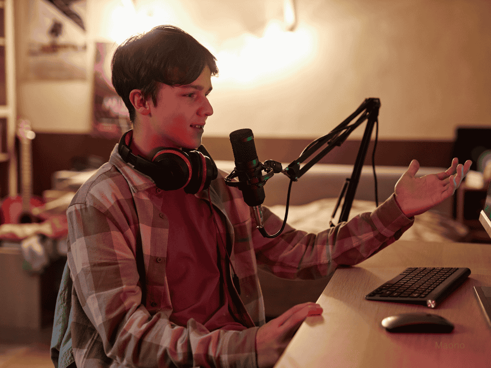 Microphone Stand vs. Boom Arm for Game Streaming: Benefits & Best Picks