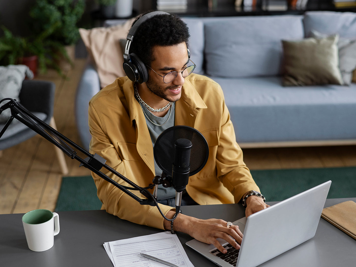 Choose Your Best Budget Professional Podcast Microphones