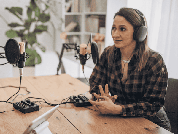 Podcast Equipment & Apps: Top Tools, Setup Tips & Best Practices