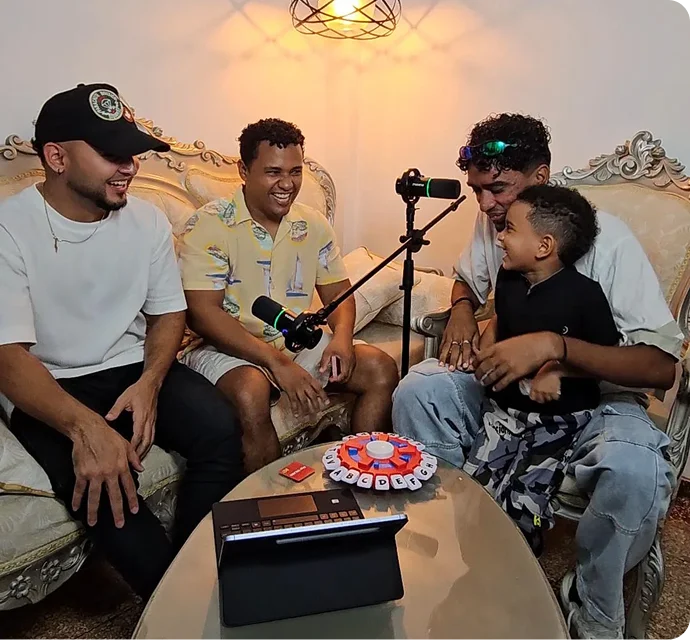 Creator using Maono audio equipment